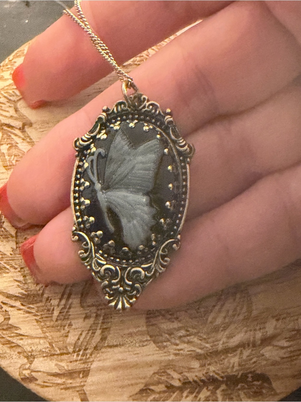 Antique-Style White Butterfly Cameo Necklace in Gold Tone - Picture 3 of 4